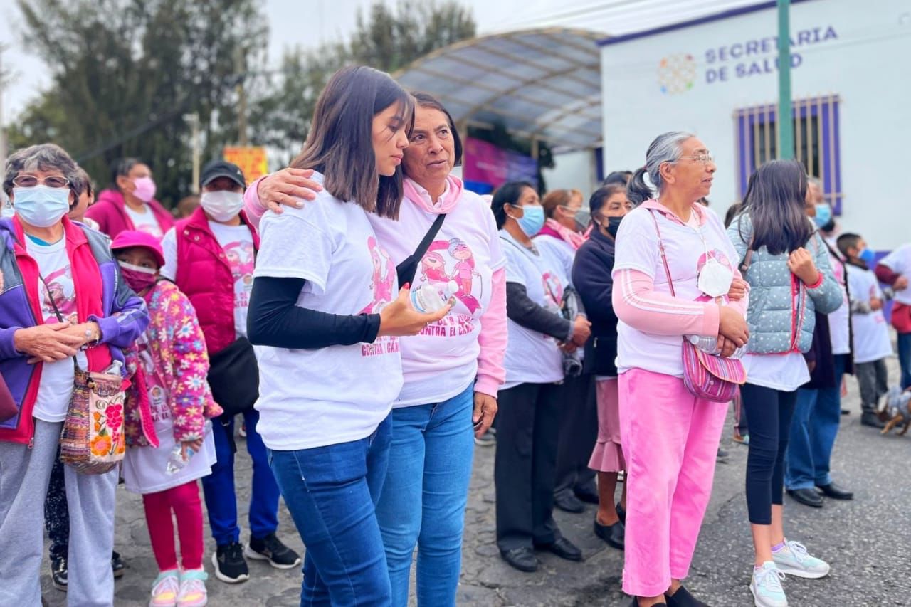 Clausura SMDIF Huamantla mes rosa con la caminata ‘camina conmigo abuela’